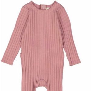 NWT Analogie Ribbed Onesie, 9 Months